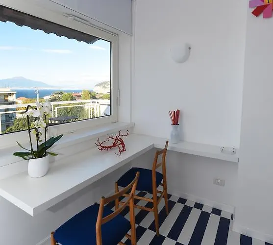 3景观套房旅馆 4*